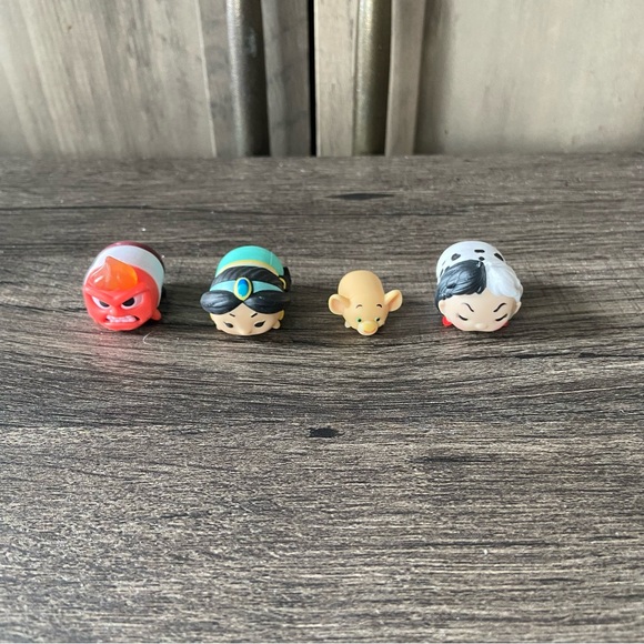 Disney Tsum Tsum Lot - Picture 1 of 6